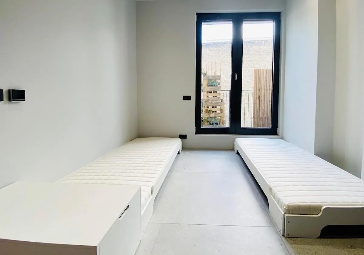Room With A Bathroom And Private Entrance Door Berlin