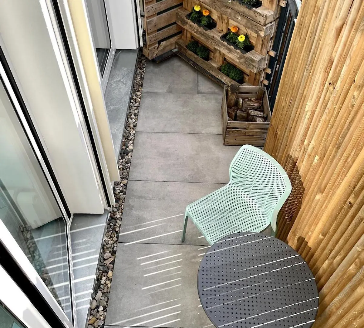 Apartment Room With A Bathroom And Private Entrance Door Berlin